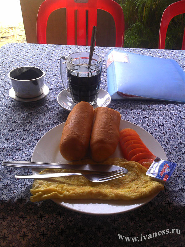 Завтрак в Сиануквиле